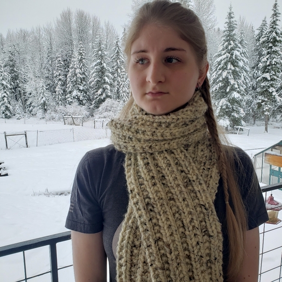 Handmade Knit Dwarven Scarf - Picture 2 of 8